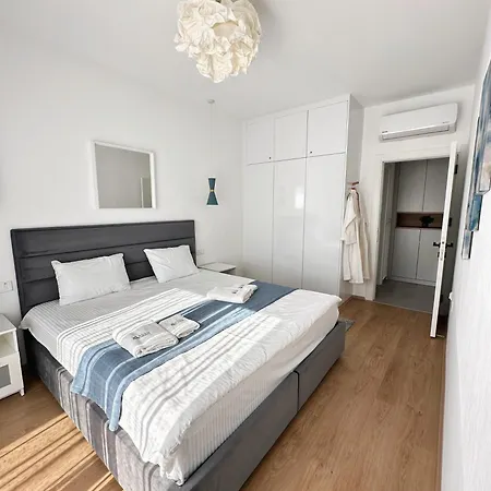 High Comfort Sea View Long Appartement