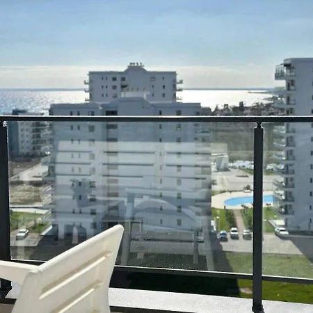 High Comfort Sea View Long شقة