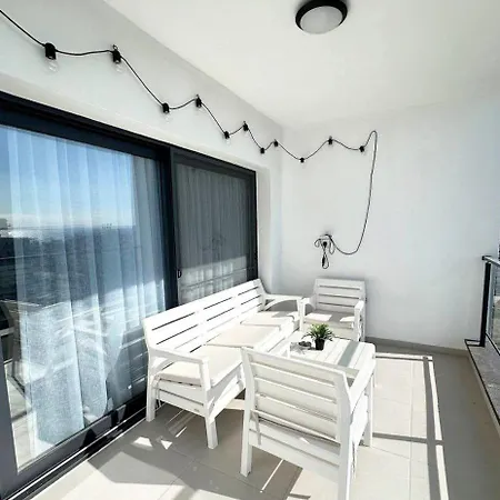 High Comfort Sea View Long